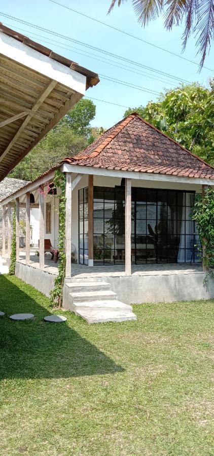 Sunmoonstarvillas Yogyakarta Jarakan Экстерьер фото