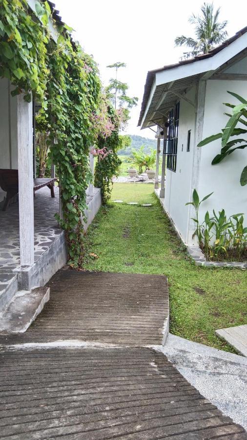 Sunmoonstarvillas Yogyakarta Jarakan Экстерьер фото