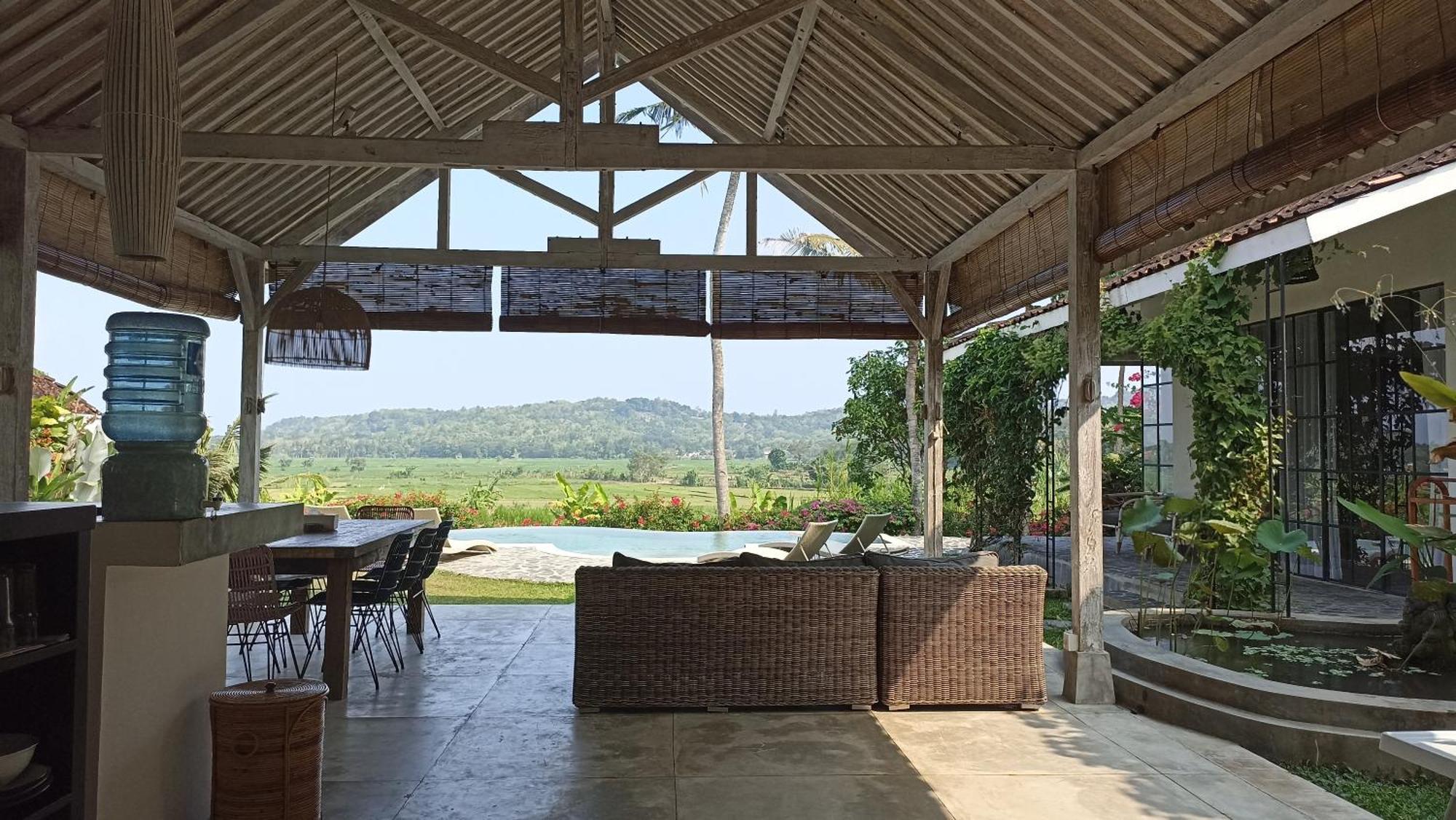 Sunmoonstarvillas Yogyakarta Jarakan Экстерьер фото
